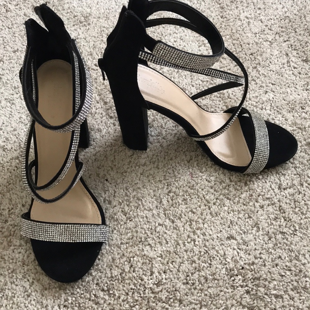 Charlotte Russe - beautiful black silver sparkle strappy heeled sandals - size 9